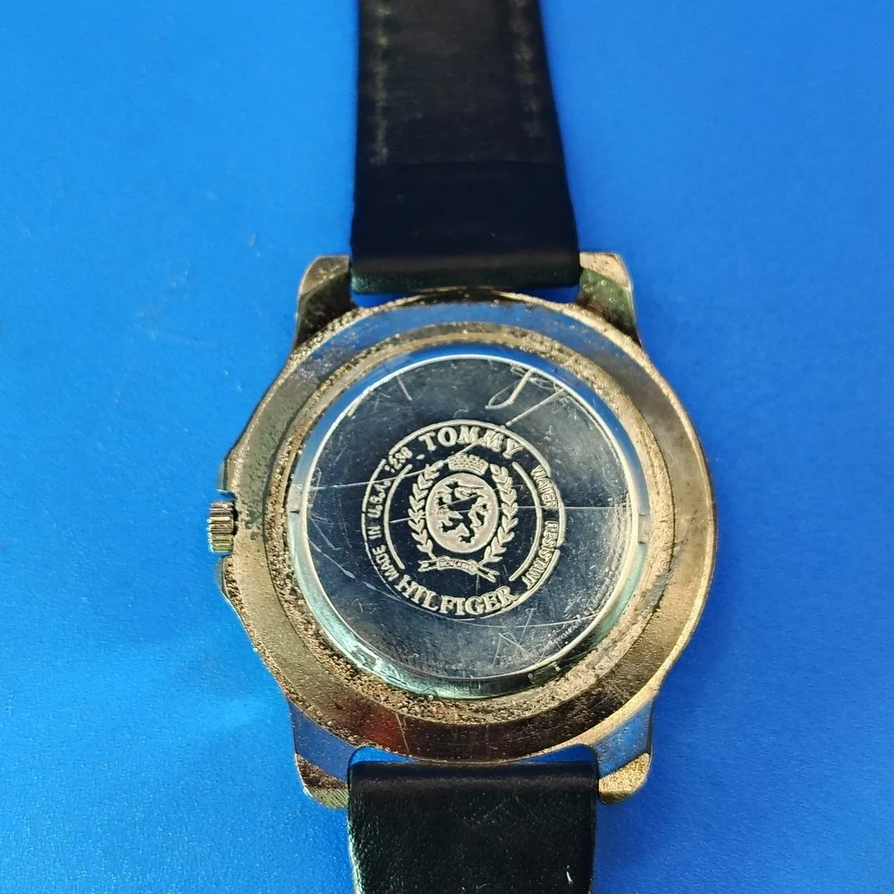 Vintage 2006 Tommy Hilfiger 1500 Professional 40mm Mens Quartz Watch Restored